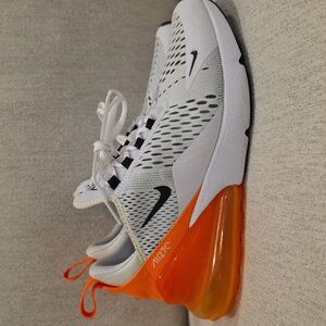 Nike Womens White and Orange  Air Max 270